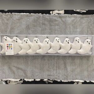 PRICE FIRM Novogratz 6ft Ghost Garland